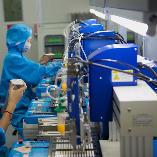 現代化（huà）的標準（zhǔn）廠房，生（shēng） 產設備優良